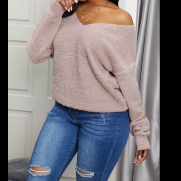 Soft Plush Dew Shoulder Deep V Kneck Dusty Pink Plush Loose Long Sleeve Sweater - Picture 4 of 7
